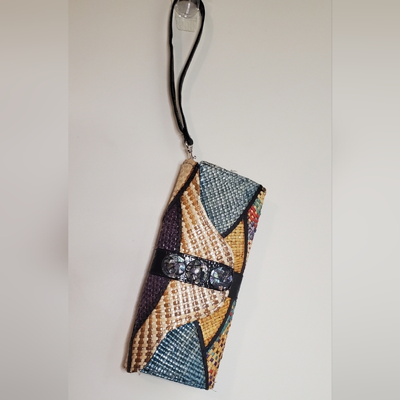 Vintage Colorful Straw Clutch with Abalone Shell Button Accents Wrist Strap - Picture 2 of 5